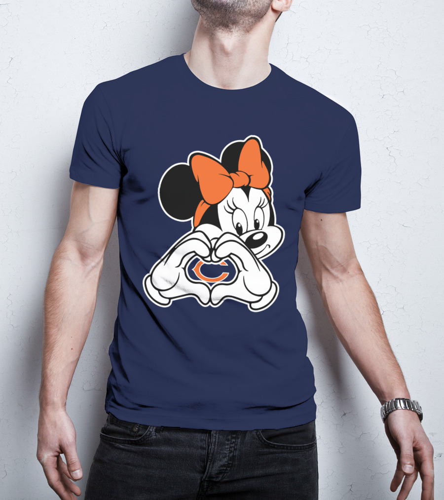 Minnie Mouse Heart Hands Chicago Bears C T-Shirt