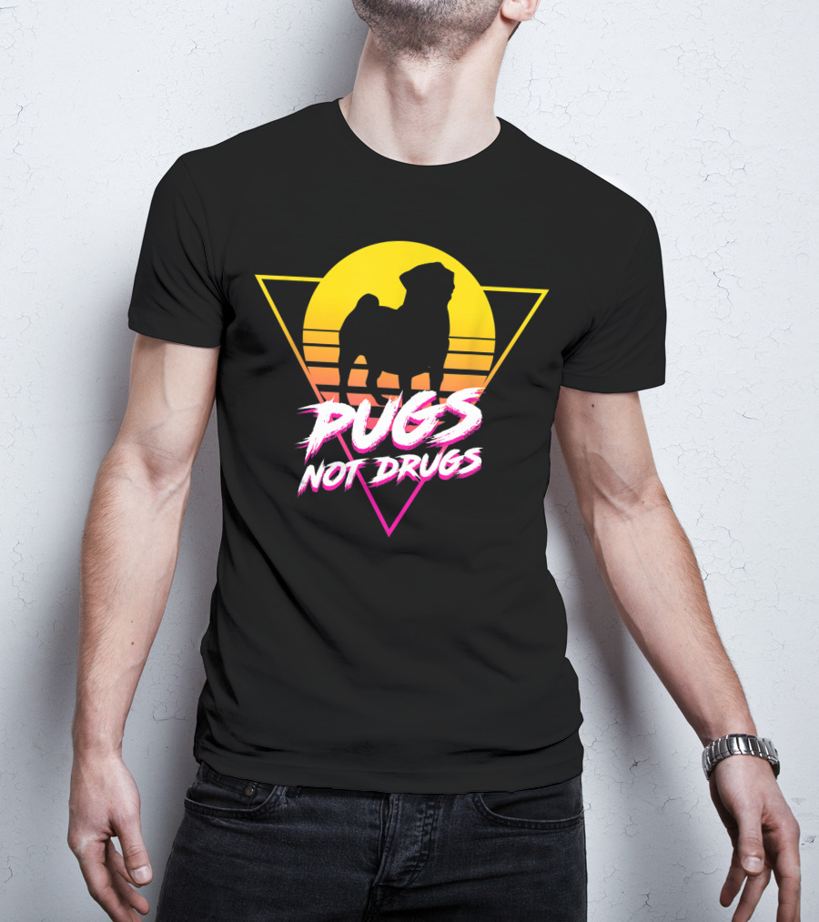 Pugs Not Drugs Retro Sunset Triangle T-Shirt