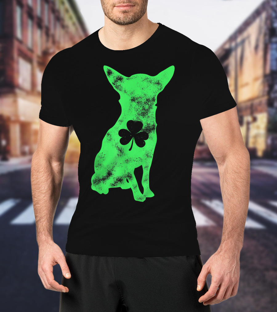 Chihuahua Shamrock Dog Lover St Patricks Day Men T-Shirt