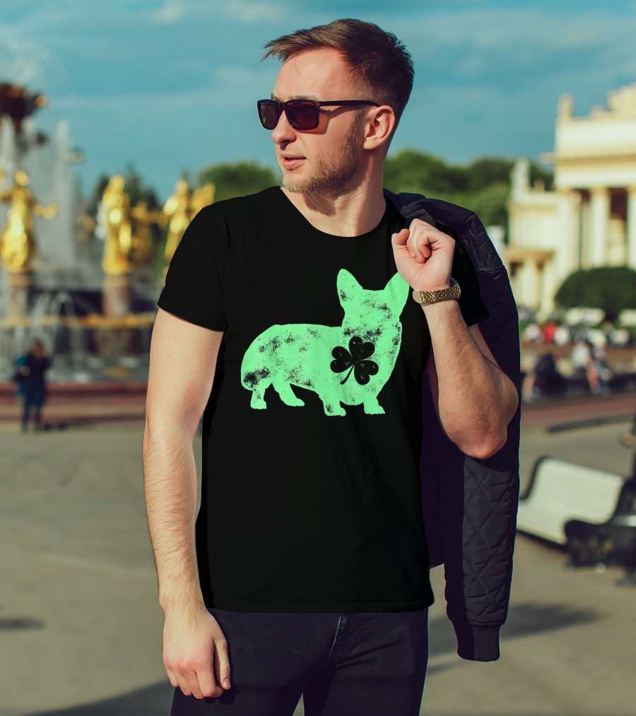 Corgi Shamrock Dog Lover St Patricks Day T-Shirt