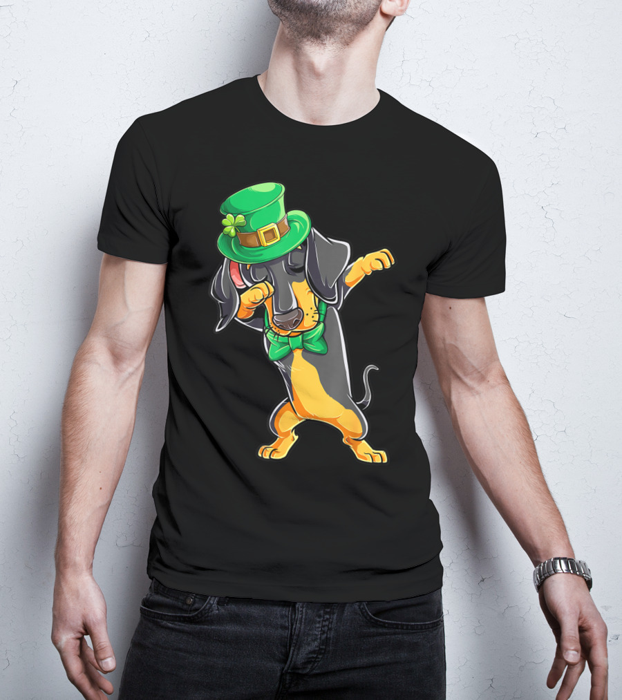 Dabbing Dachshund St Patricks Day Leprechaun Hat And Bow Tie T-Shirt