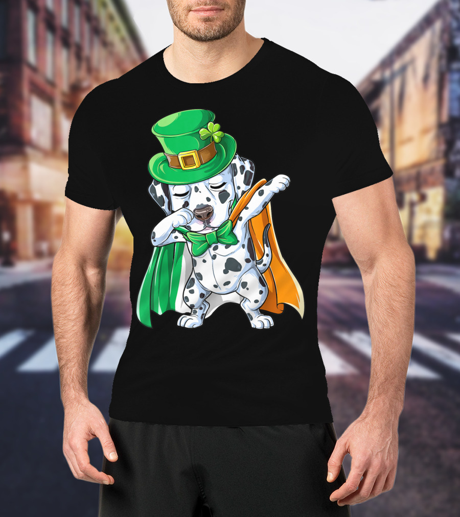 Dabbing Dalmatian St Patricks Day Leprechaun Irish Dog With Green Hat And Cape T-Shirt