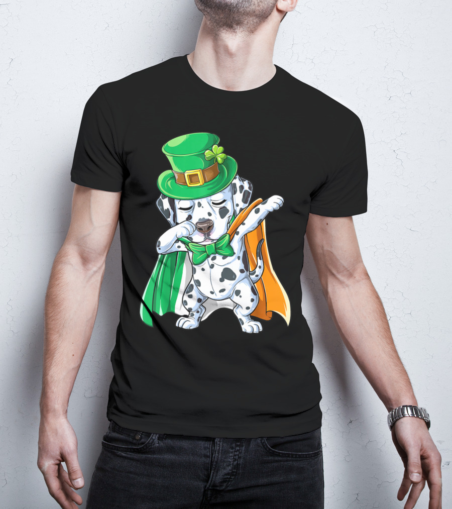 Dabbing Dalmatian St Patricks Day Leprechaun Irish Dog With Green Hat And Cape T-Shirt