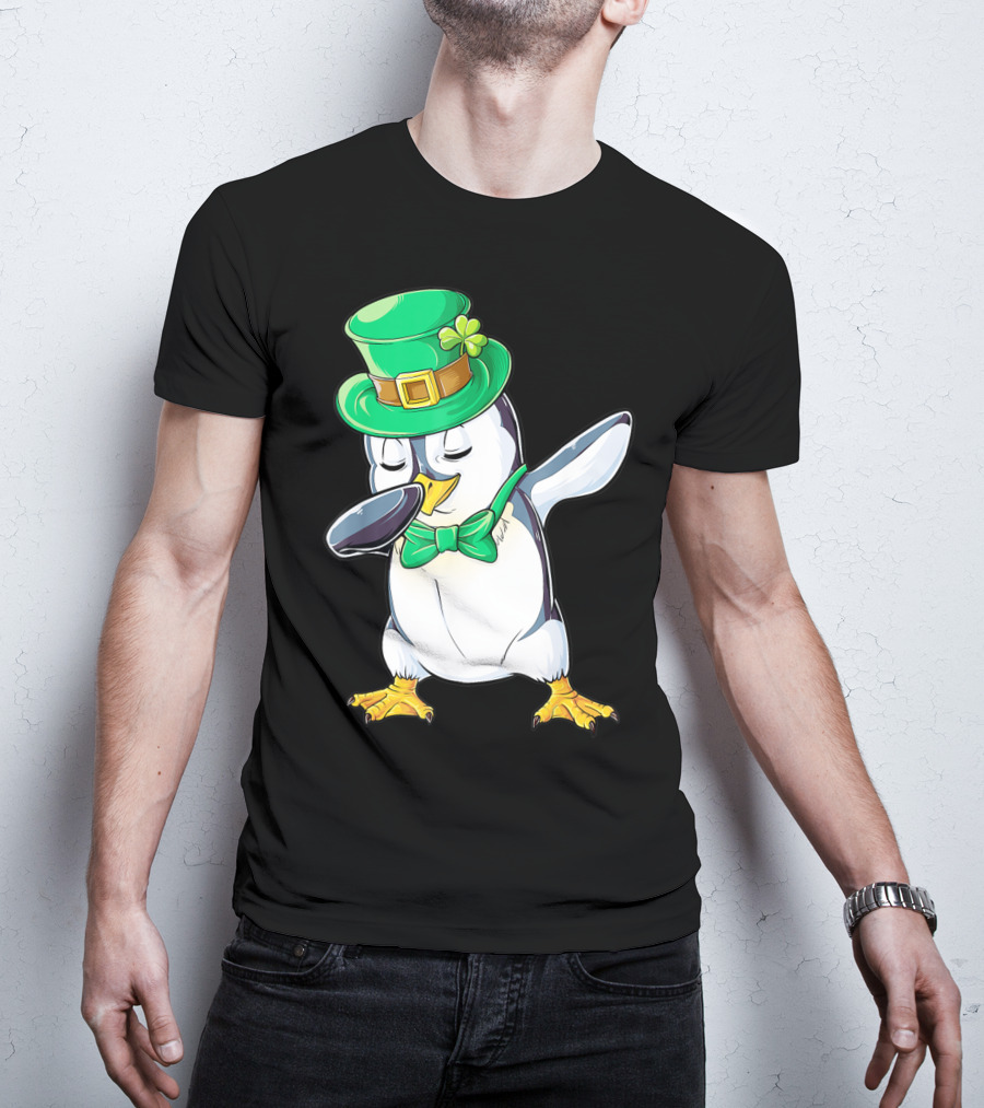 Dabbing Penguin St Patricks Day Leprechaun Hat And Bow Tie T-Shirt