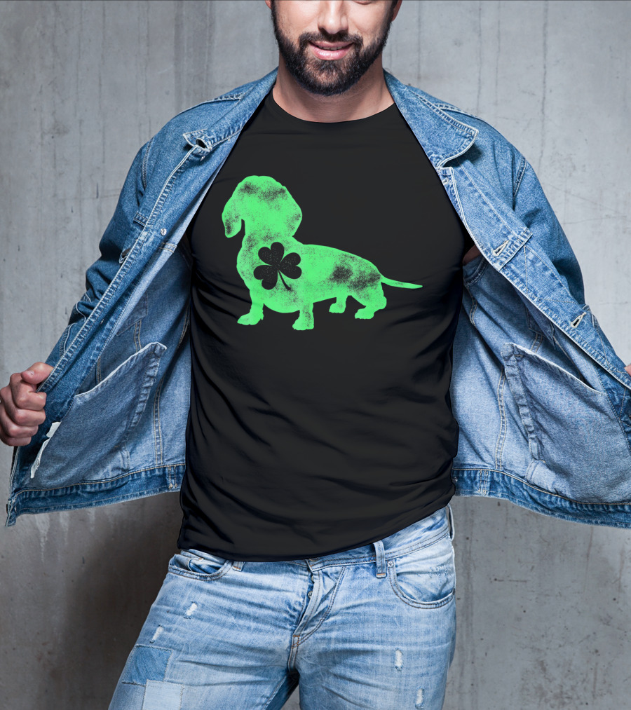 Dachshund Shamrock St Patricks Day Dog Lover Men T-Shirt