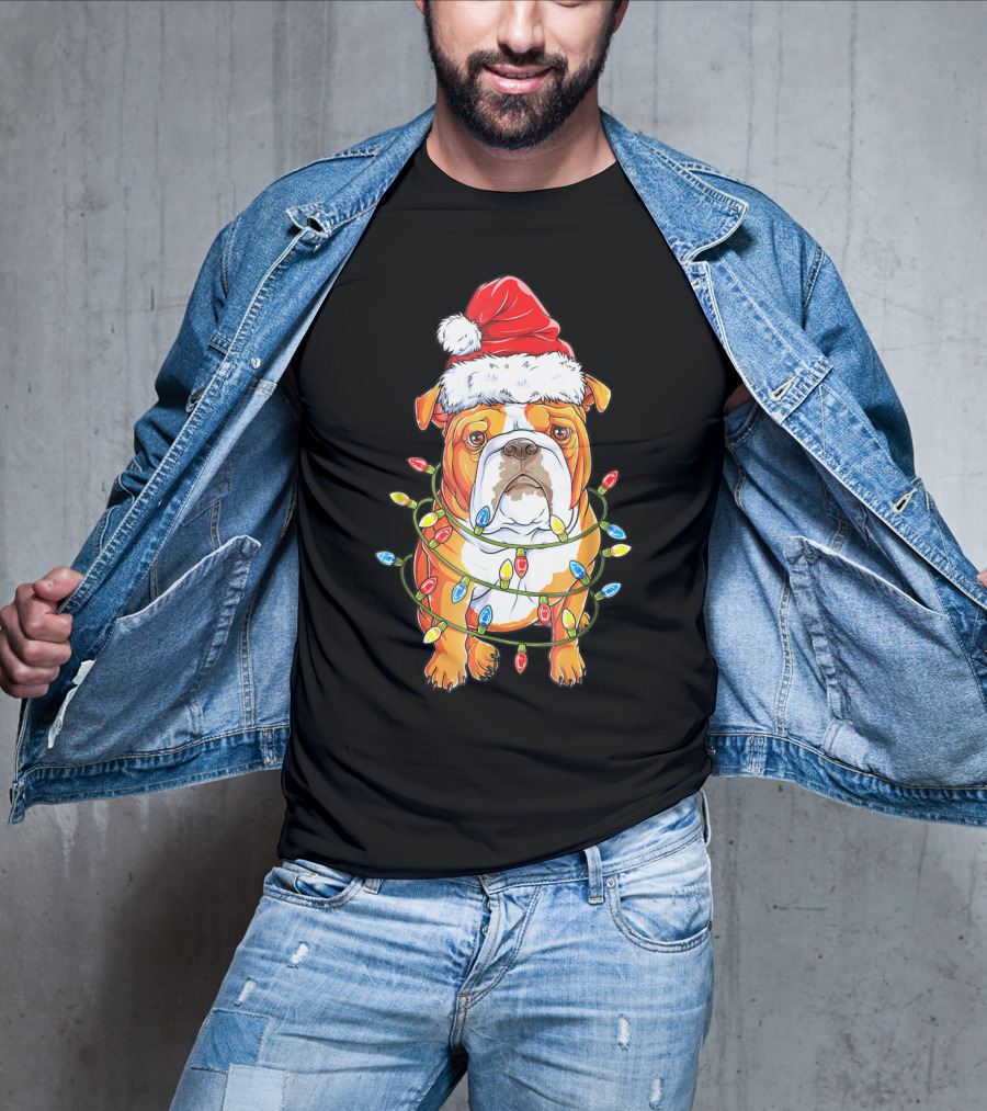 English Bulldog Santa Hat Wrapped In Christmas Lights Holiday Festive Fun T-Shirt