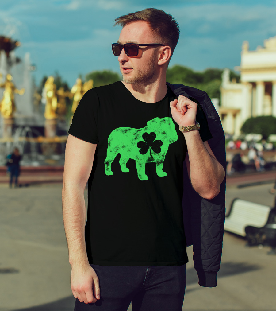 English Bulldog Shamrock St Patricks Day Men Dog T-Shirt