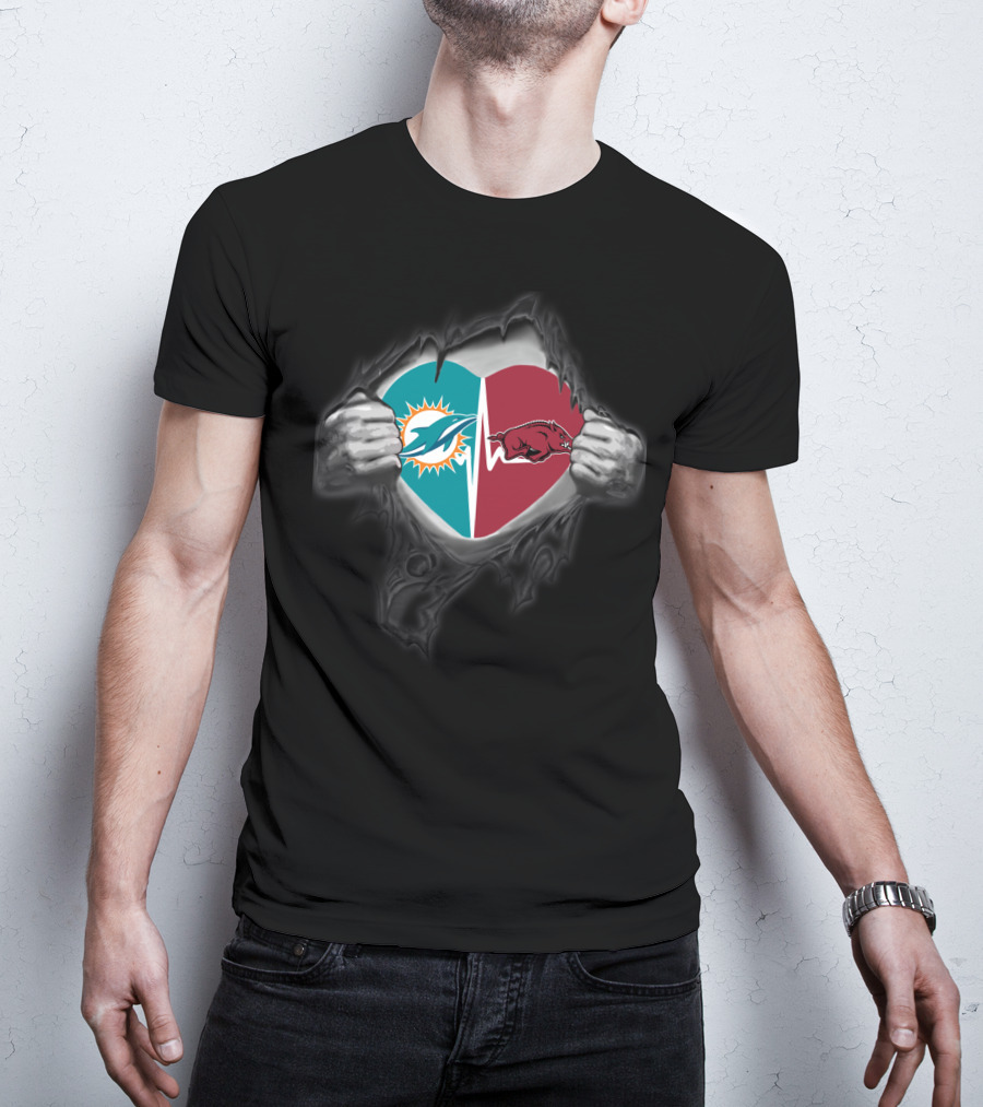 Miami Dolphins Heart Arkansas Razorbacks Logo Fusion T-Shirt
