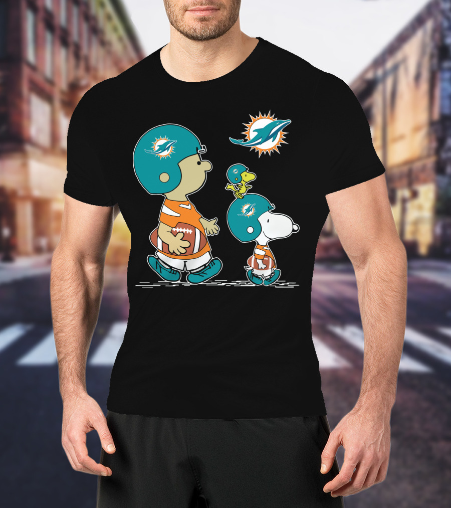 Miami Dolphins Snoopy And Woodstock Football Adventure T-Shirt