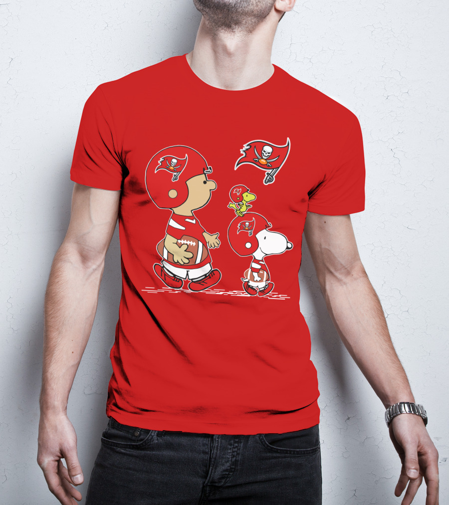 Peanuts Buccaneers Snoopy And Woodstock Football Helmets And Flag T-Shirt