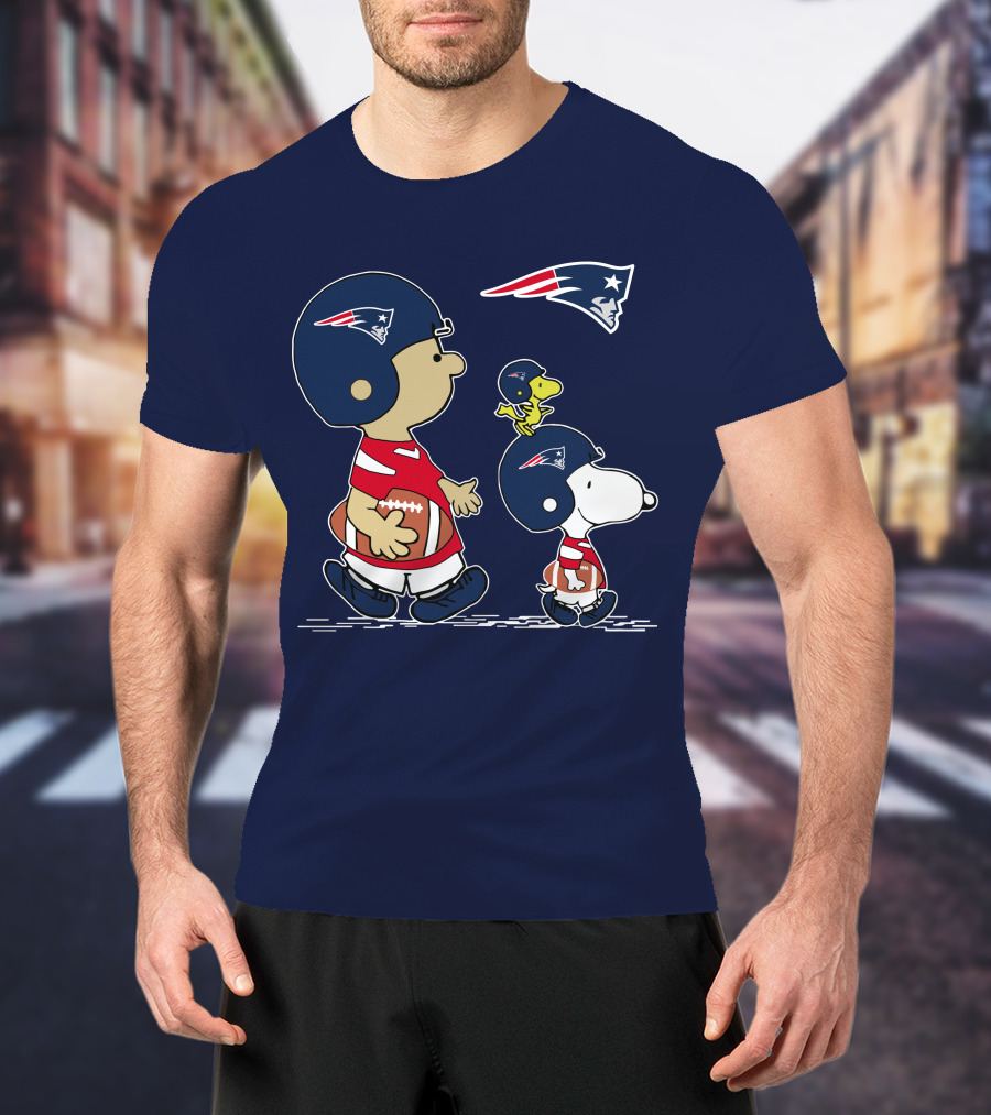 Patriots Snoopy Charlie Brown Football Peanuts T-Shirt