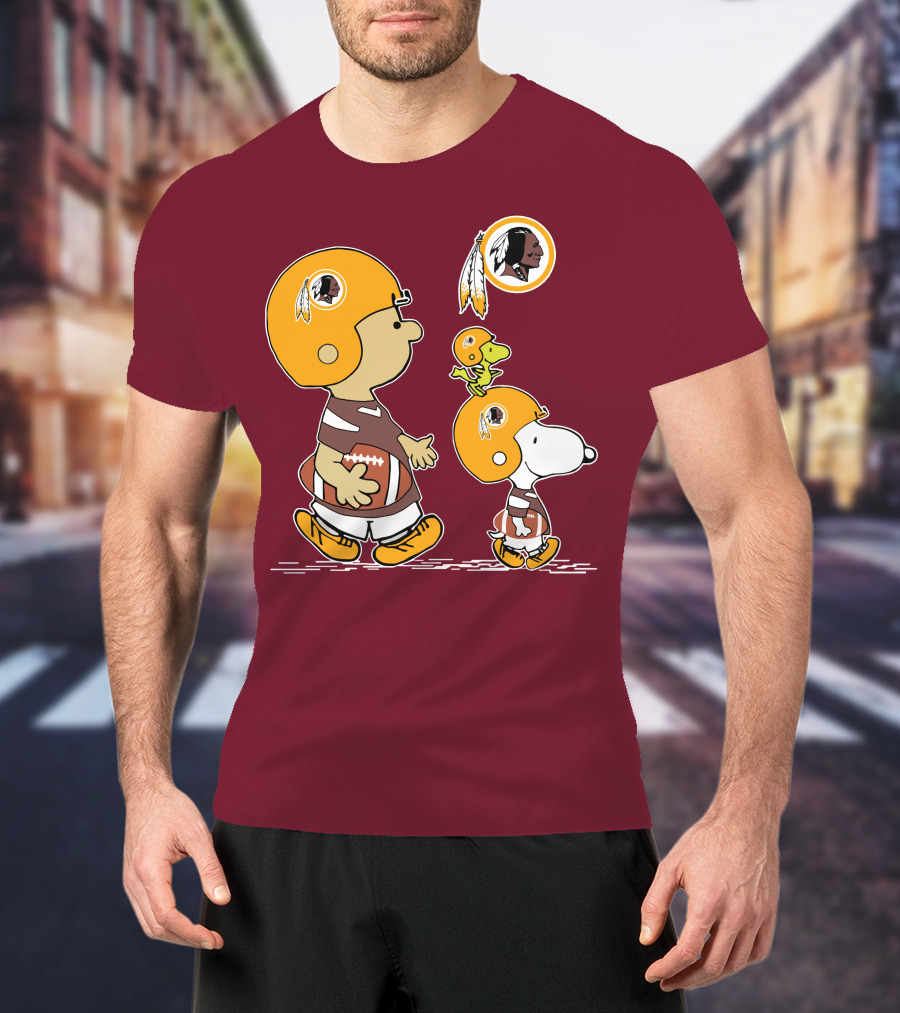Redskins Snoopy Football Team Helmet Charlie Brown Woodstock T-Shirt