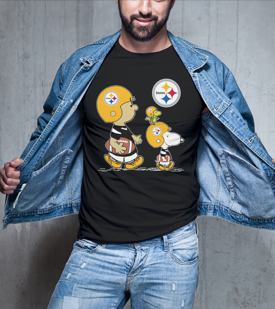 Steelers Snoopy Woodstock Charlie Brown Football Game Day Parade T-Shirt