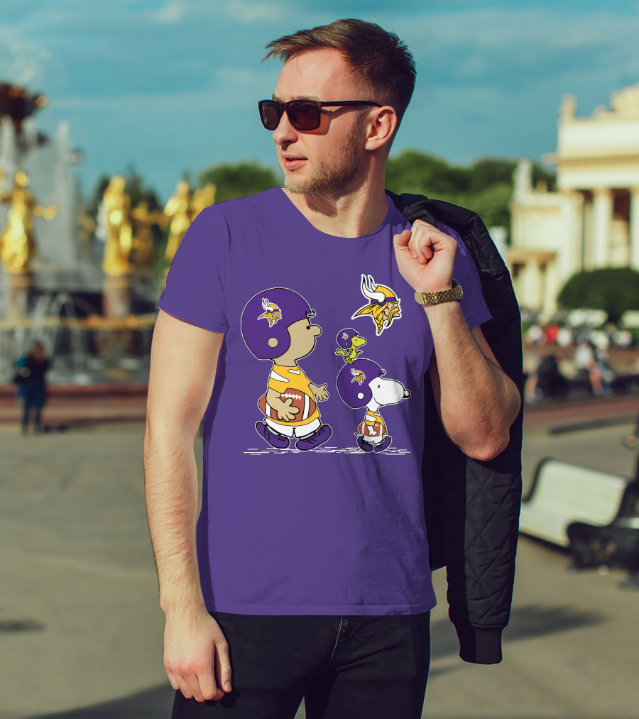 Vikings Snoopy And Woodstock Football Team Fans T-Shirt