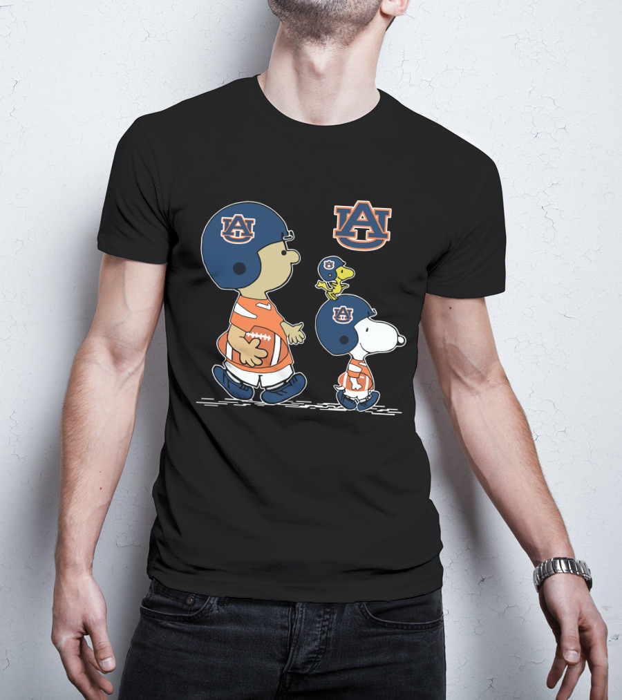 Auburn Tigers Snoopy And Woodstock Football Helmets Peanuts Collaboration T-Shirt