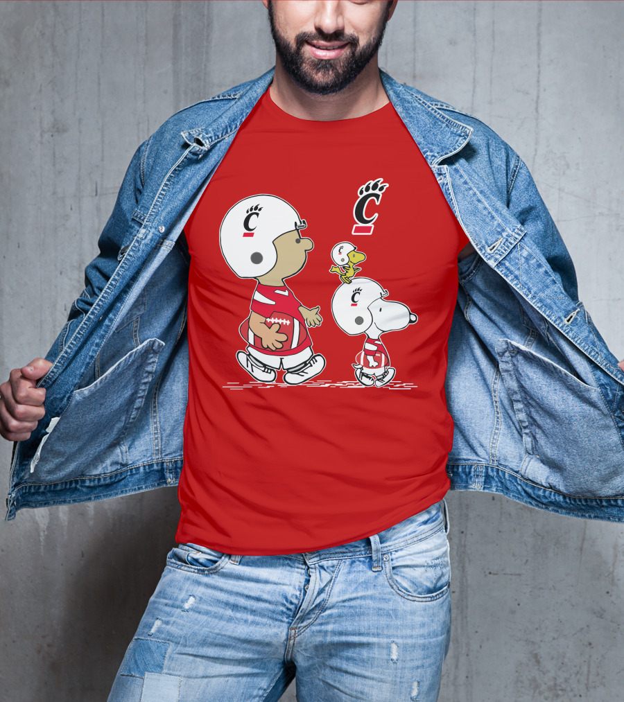 Cincinnati Bearcats Football Snoopy And Woodstock Game Day T-Shirt