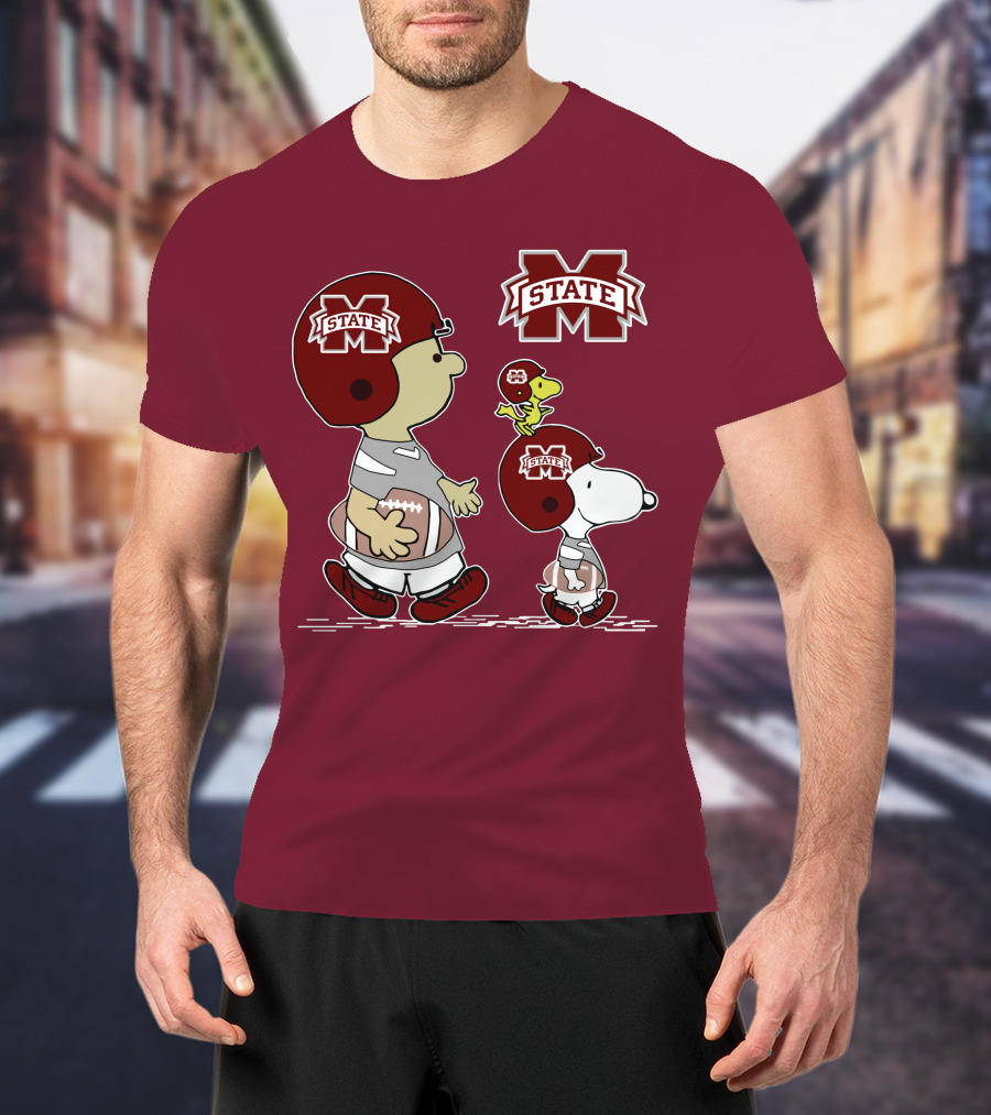 MS State Bulldogs Snoopy Woodstock Football Helmet Football Charlie Brown T-Shirt