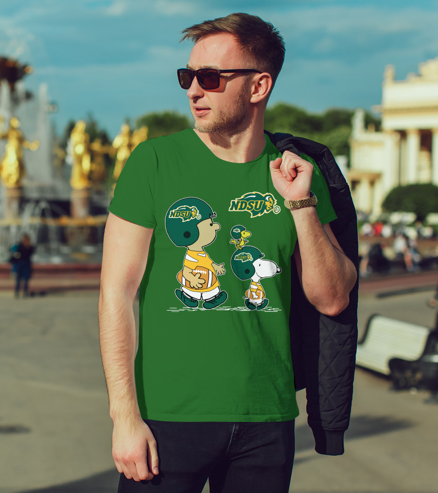 NDSU Snoopy And Woodstock Football Pee Wee Herman T-Shirt