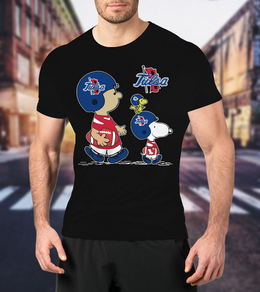 Tulsa Snoopy Football Helmet And Woodstock Walking With Rugby Ball T-Shirt