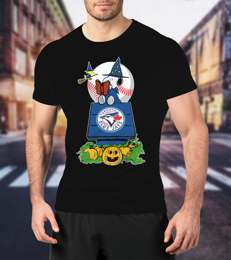 Toronto Blue Jays Halloween Peanuts Snoopy Witch Pumpkin T-Shirt