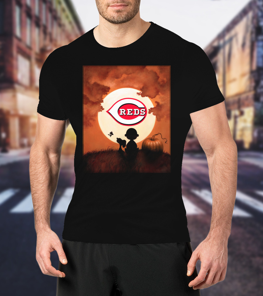 Cincinnati Reds Full Moon Silhouette With Pumpkin T-Shirt