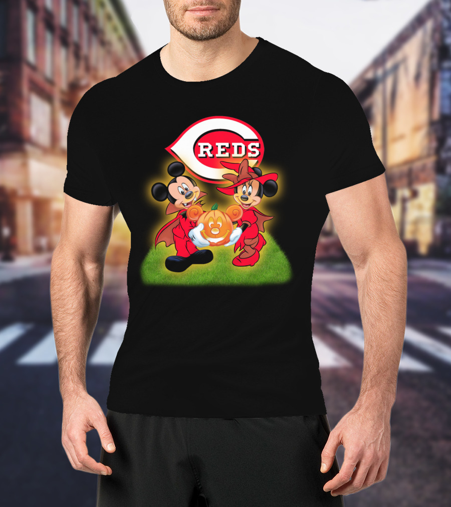 Cincinnati Reds Halloween Mickey Minnie Pumpkin T-Shirt