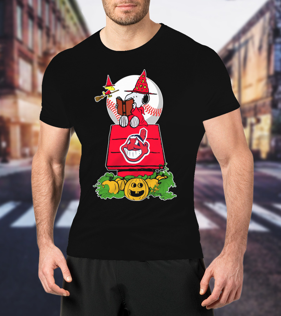 Snoopy Halloween Cleveland Baseball Pumpkins And Witch Hat T-Shirt