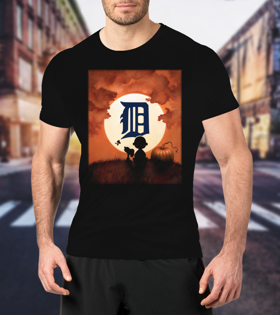 Detroit Tigers Halloween Full Moon Pumpkin Scene T-Shirt