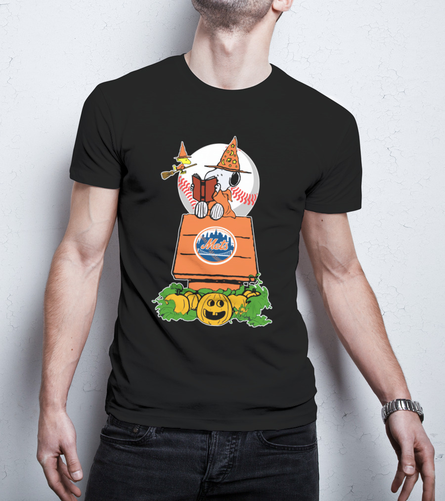 Mets Halloween Snoopy Reading Baseball Pumpkin Patch Theme T-Shirt