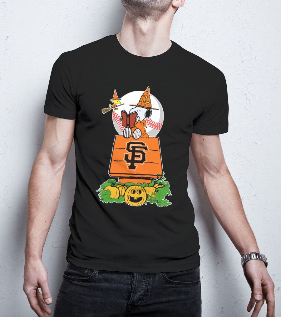 Sf Giants Halloween With Snoopy And Woodstock In Witch Hats T-Shirt