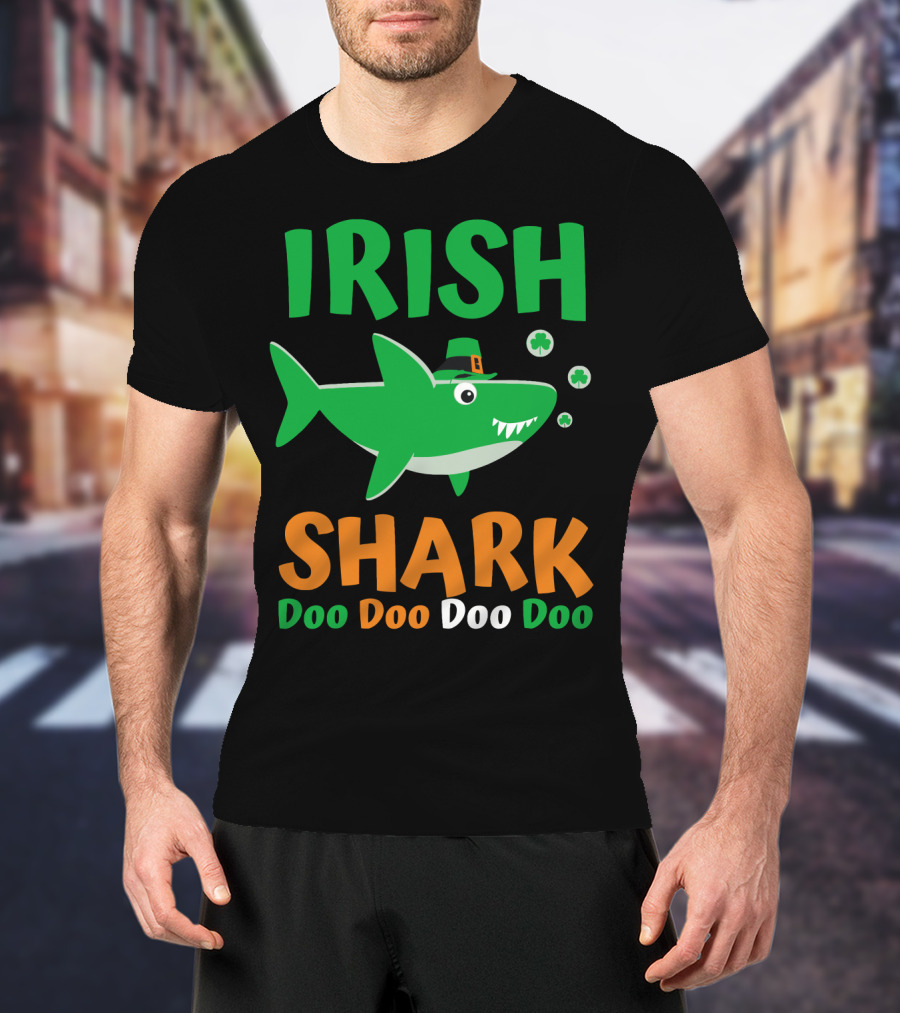 Irish Shark Doo Doo Doo St. Patrick's Day Fun With Leprechaun Hat And Shamrocks T-Shirt