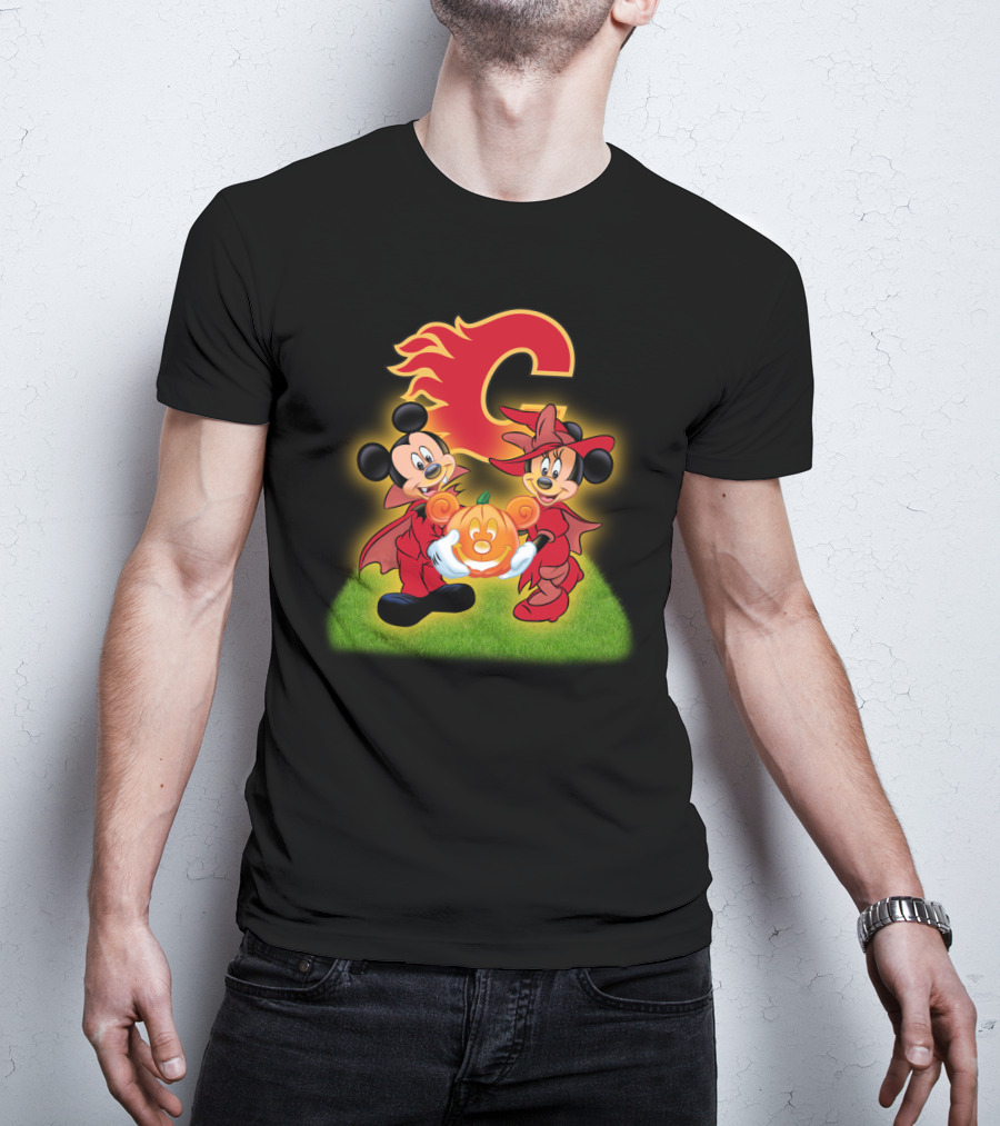 Calgary Flames Mickey And Minnie Halloween Pumpkin T-Shirt