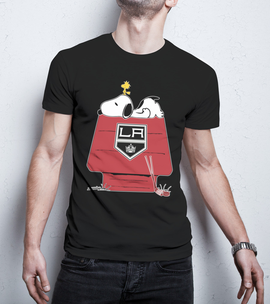 La Kings Snoopy On Doghouse With Hockey Sticks And Puck T-Shirt