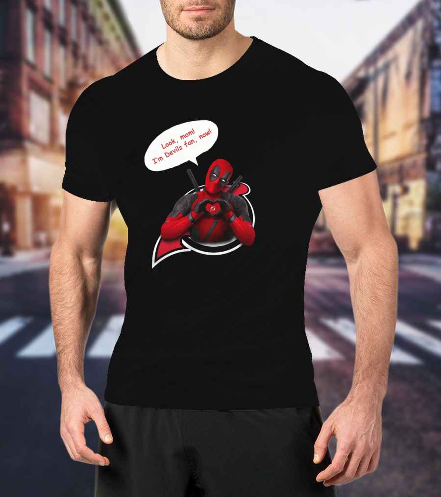 New Jersey Devils Look Mom I'm Devils Fan Now T-Shirt