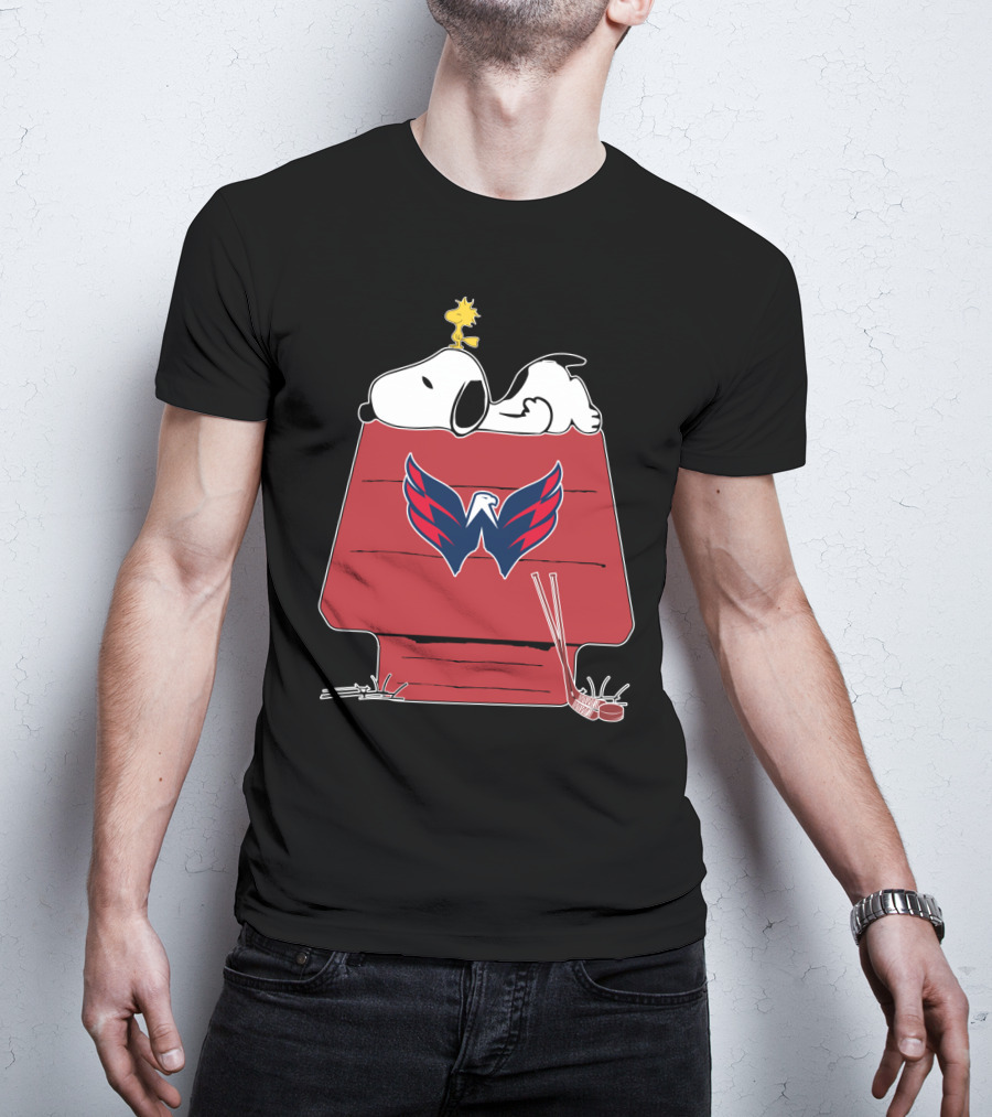 Snoopy And Woodstock With Washington Capitals Logo On Doghouse Hockey T-Shirt