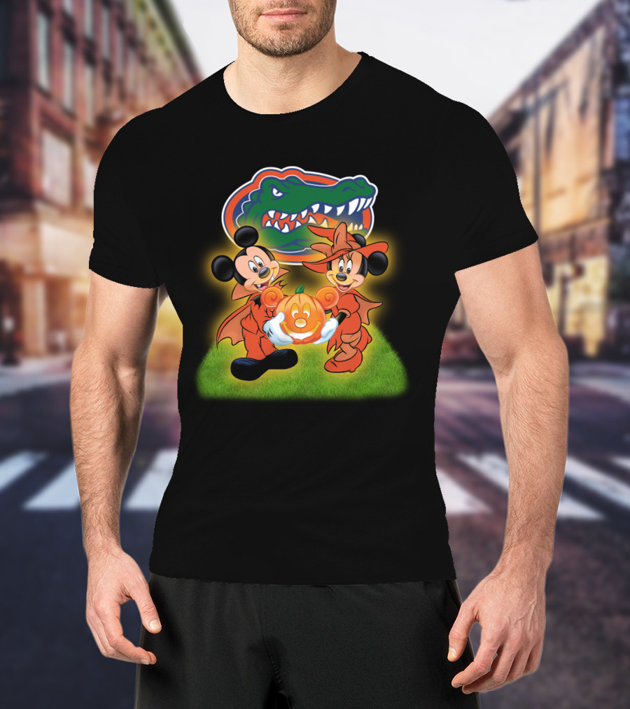 Halloween Florida Gators Football Mickey And Minnie With Pumpkin T-Shirt