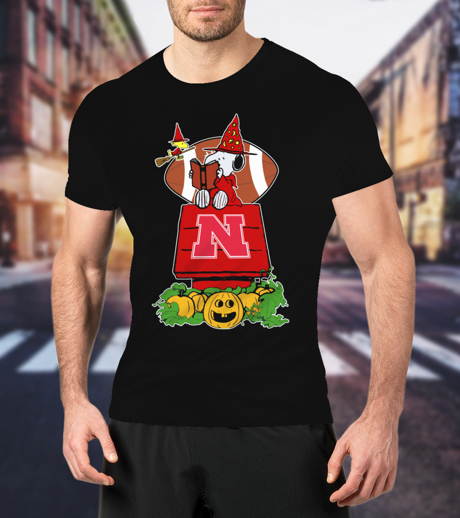 Halloween Nebraska Cornhuskers Football Snoopy Woodstock Pumpkin Patch T-Shirt