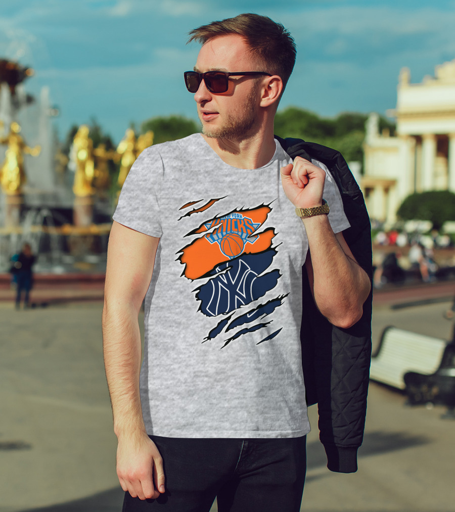 New York Knicks Yankees Torn Logo Fusion T-Shirt