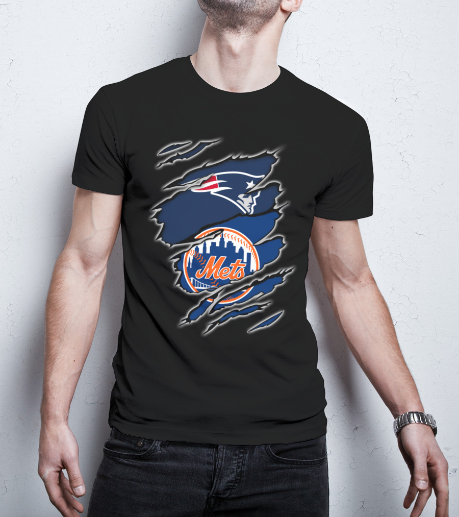New England Patriots And New York Mets Claw T-Shirt