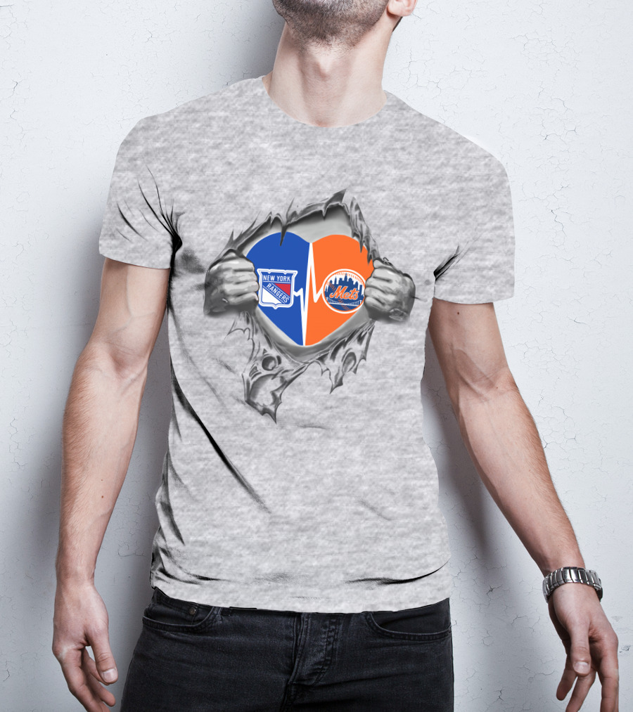New York Rangers Mets Heart Ripped T-Shirt