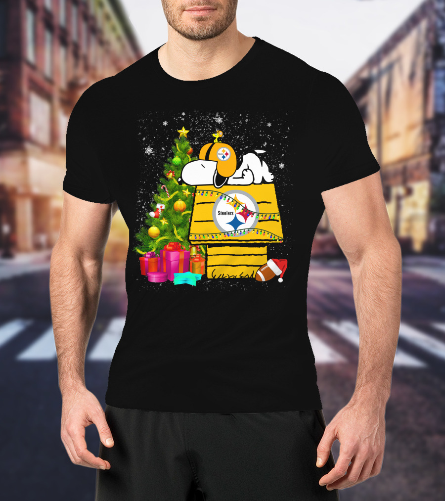 Pittsburgh Steelers Snoopy Christmas Peanuts Doghouse Football T-Shirt