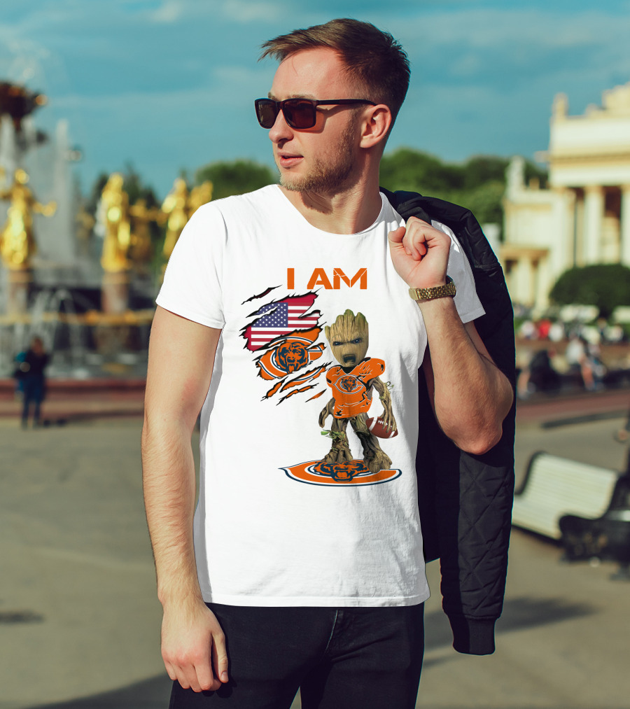 I AM Bears Baby Groot Holding Football With American Flag And Chicago Bears T-Shirt