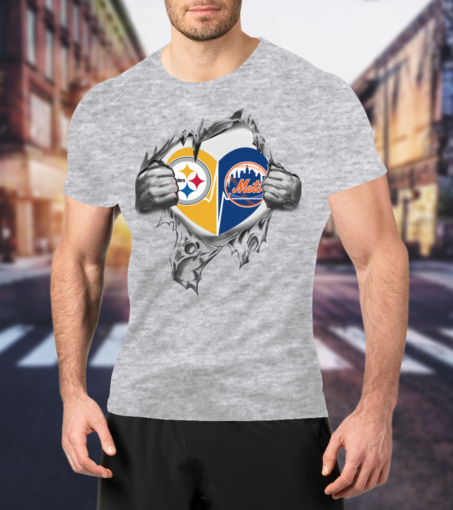 Steelers Mets Heart Design With Torn Metal Hands Displaying T-Shirt