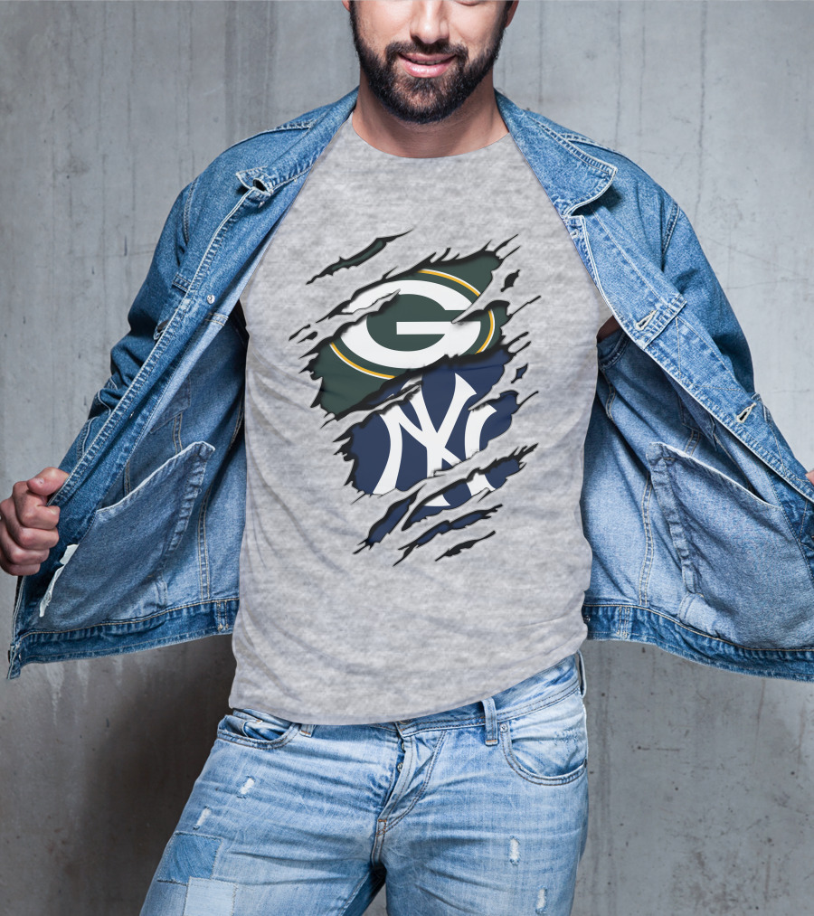 Green Bay Packers New York Yankees Torn Logo Fusion T-Shirt