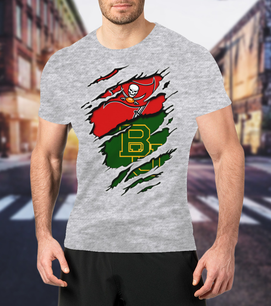 Buccaneers Baylors Skull Flag Ripped T-Shirt