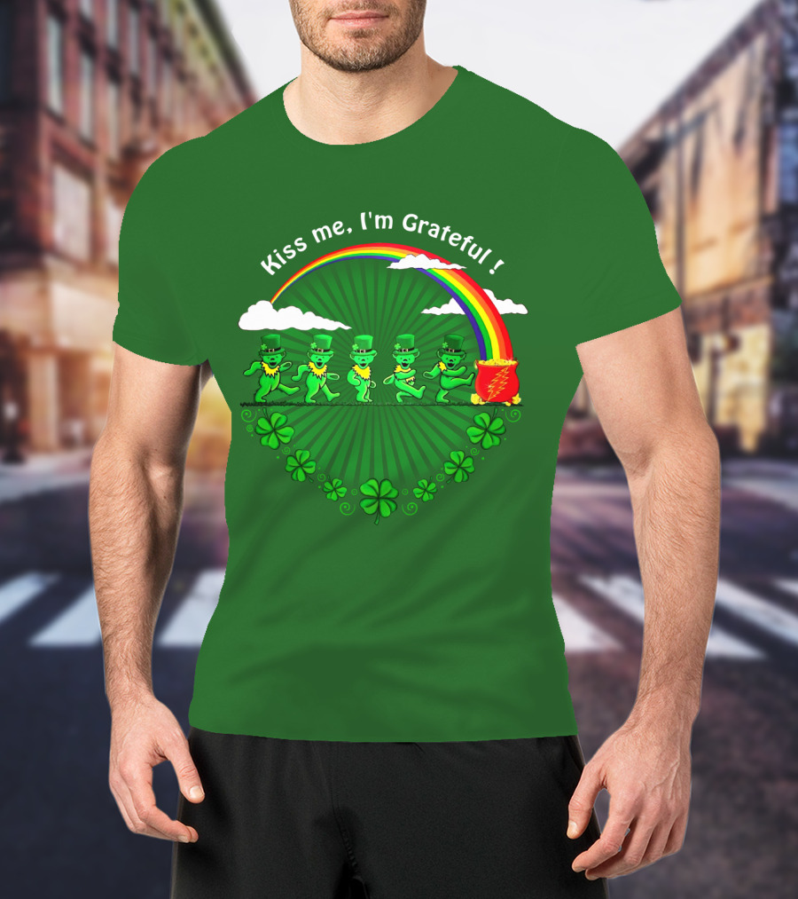 Kiss Me I'm Grateful Rainbow Leprechauns And Shamrock Parade T-Shirt