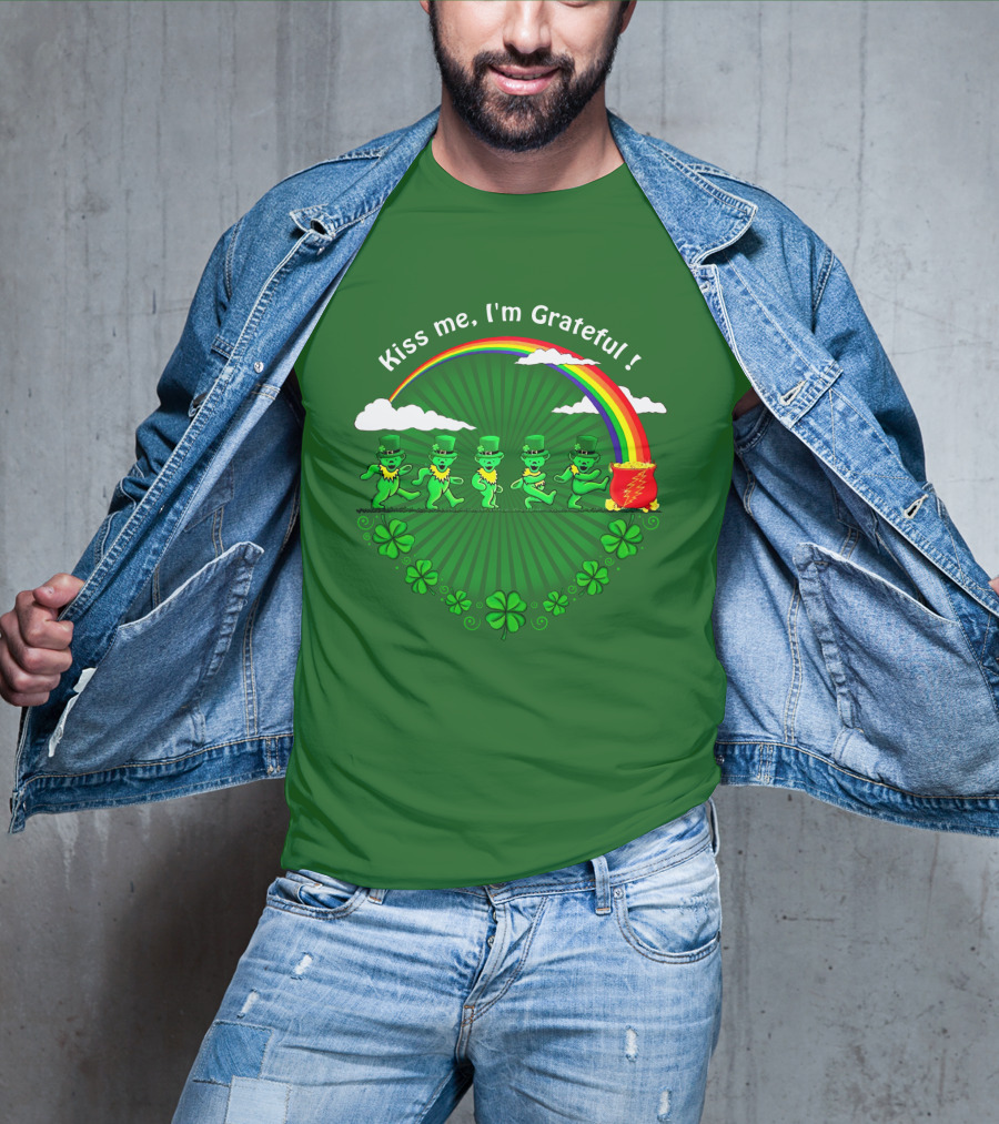 Kiss Me I'm Grateful Rainbow Leprechauns And Shamrock Parade T-Shirt