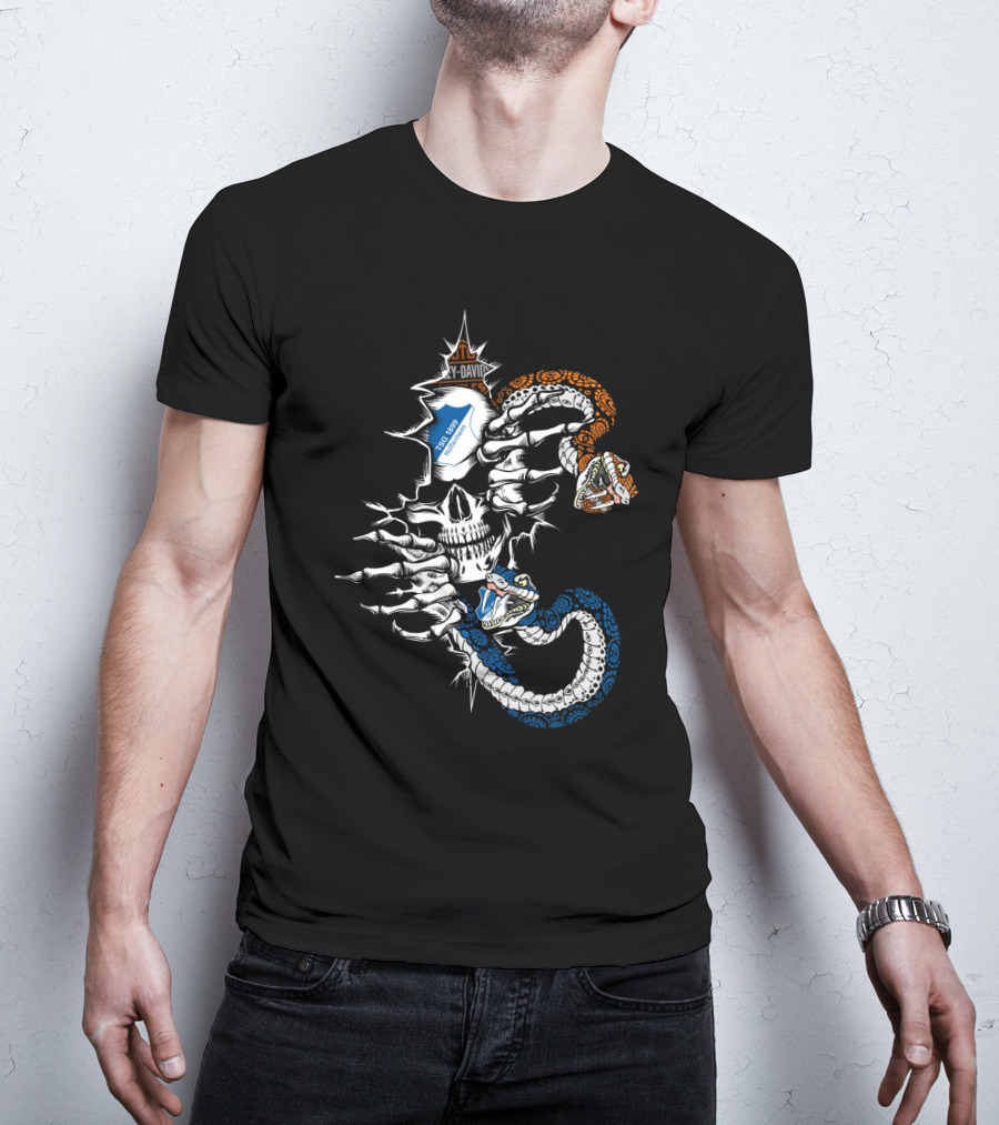 Tsg1899H Skull With Blue And Orange Snakes T-Shirt