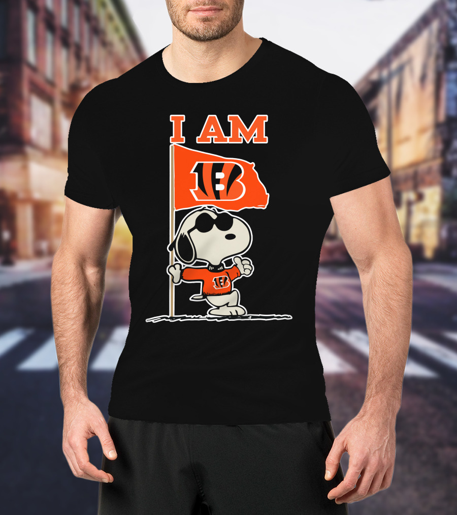 I Am Cincinnati Bengals Snoopy Flag T-Shirt