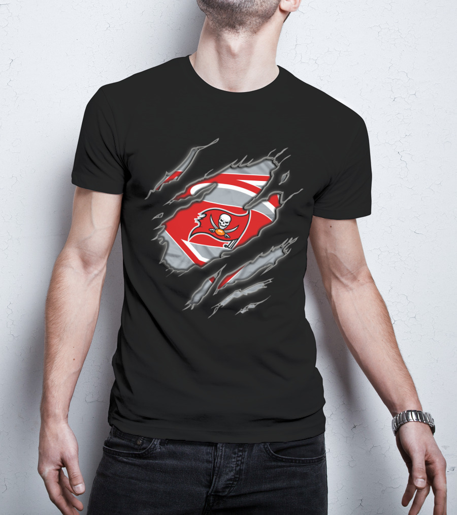 Tampa Bay Buccaneers Superman Logo Rip T-Shirt
